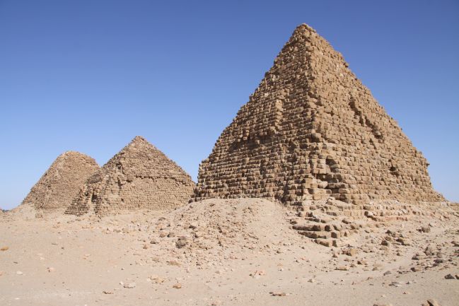 A ještě vzpomínka na pyramidy v Nuri